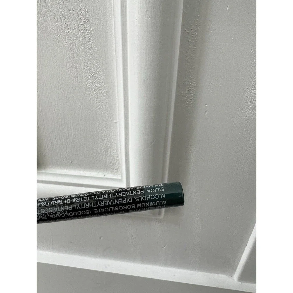 Reina Rebelde Rebel Eye Definer Long Wear Gel Liner Green Salvaje Full Size